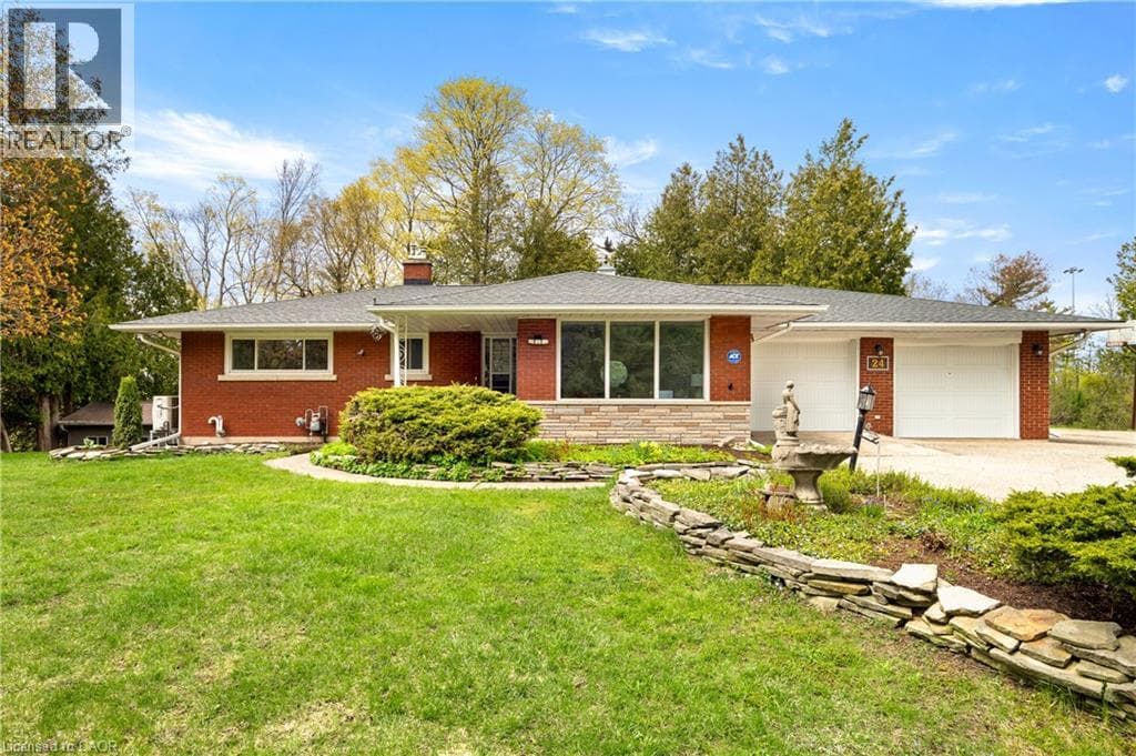 24 GRAND HILL Drive — photo 1