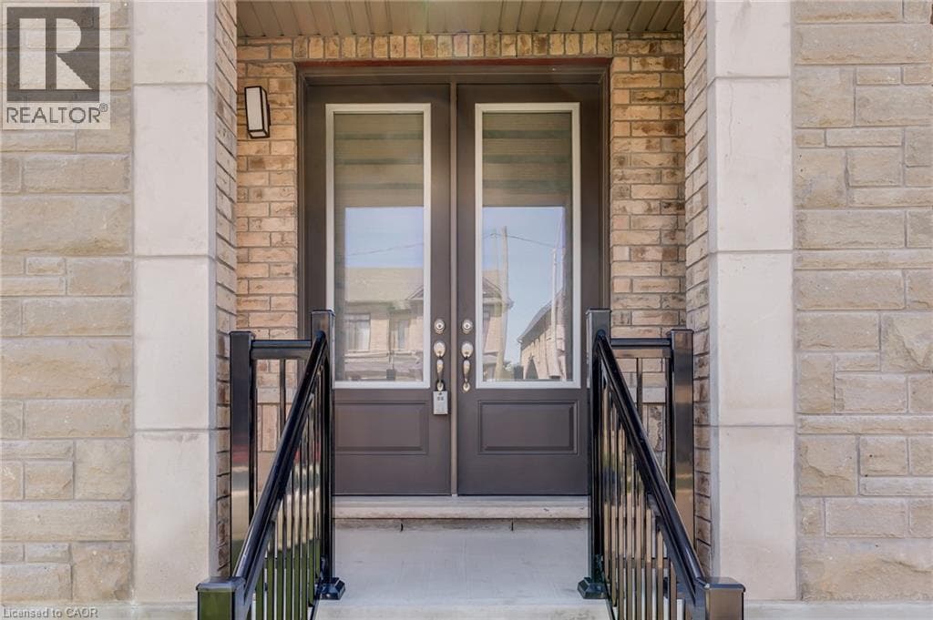 14 MARY WATSON Street — photo 2