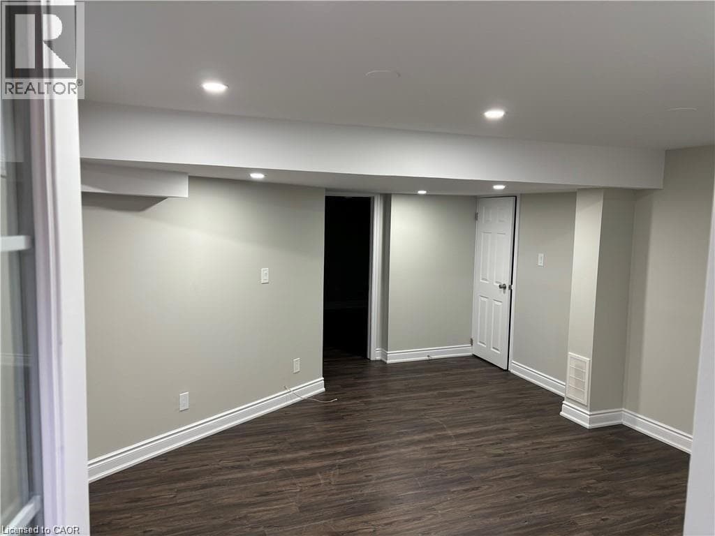 3 WESTVIEW Crescent Unit# LOWER — photo 3