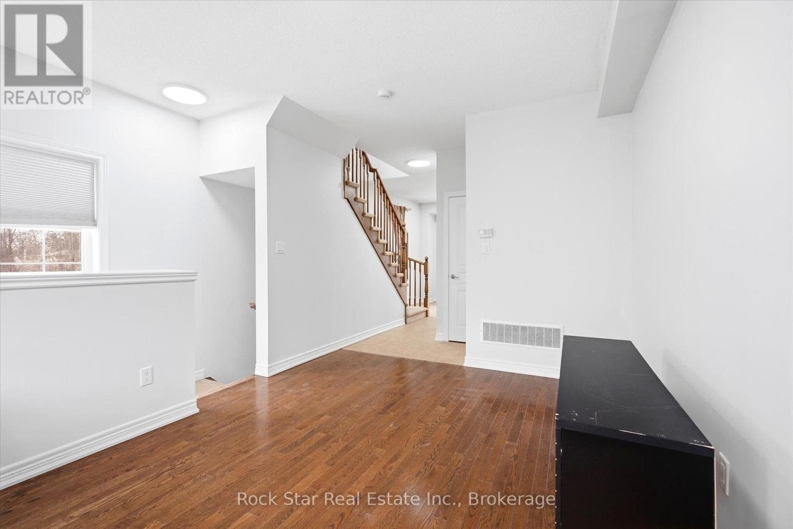 27 - 342 MILL STREET — photo 3