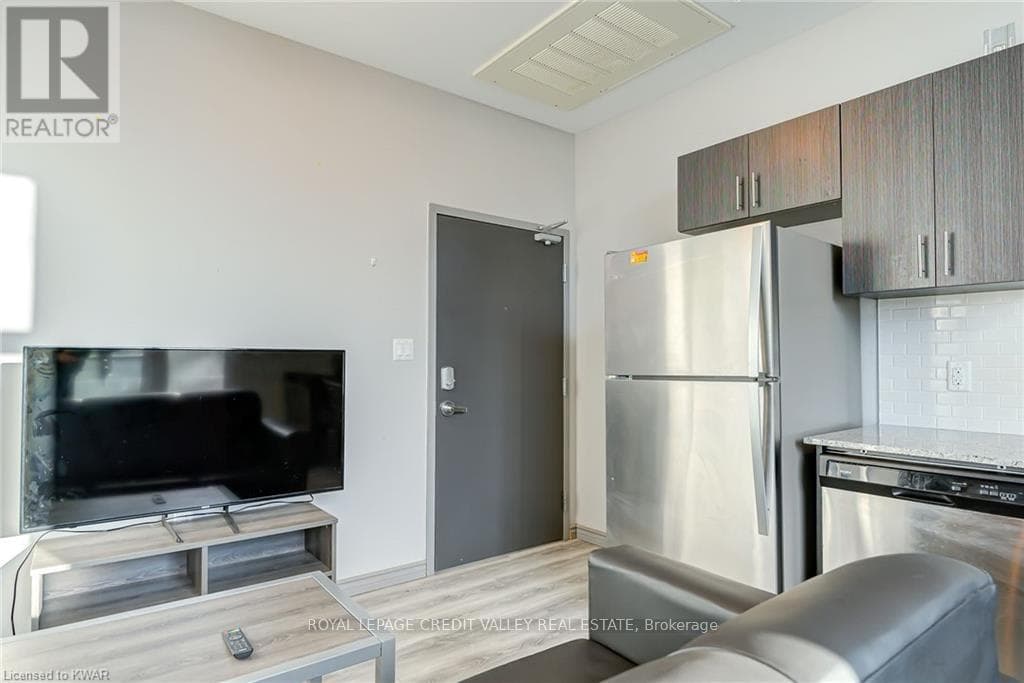 F-104 - 275 LARCH STREET — photo 3