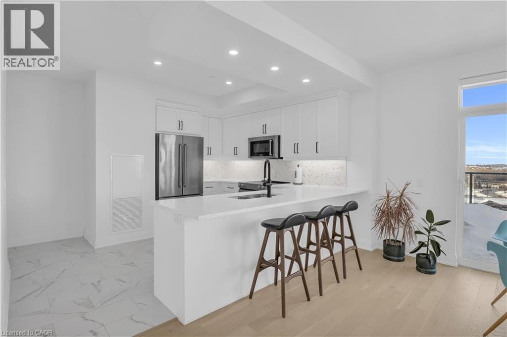 71 WYNDHAM Street S Unit# 1105 — photo 1