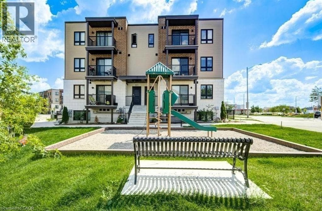 1331 COUNTRYSTONE Drive Unit# B15 — photo 1