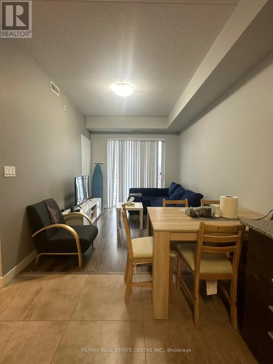 B408 - 62 BALSAM STREET — photo 1
