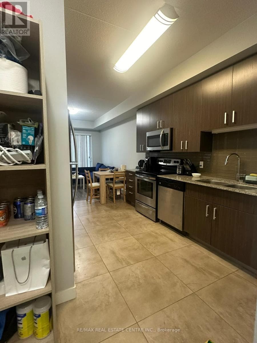 B408 - 62 BALSAM STREET — photo 2