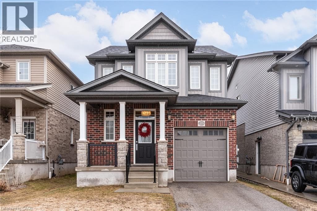 239 CRANBROOK Street — photo 3