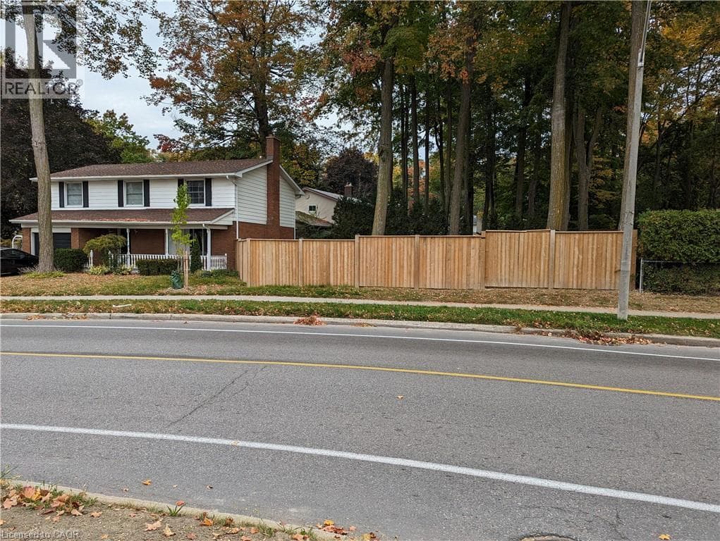 462 HAZEL Street — photo 1