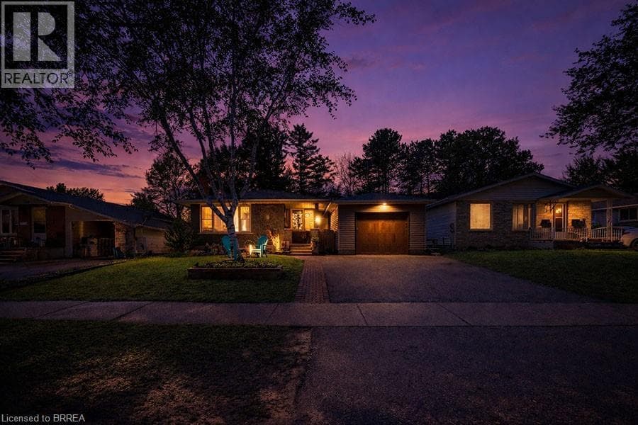 102 CENTURY HILL Drive — photo 2