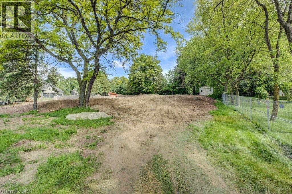 416 WOOLWICH Street — photo 2