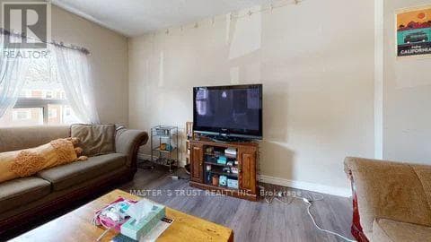 226 WESTCOURT PLACE — photo 3