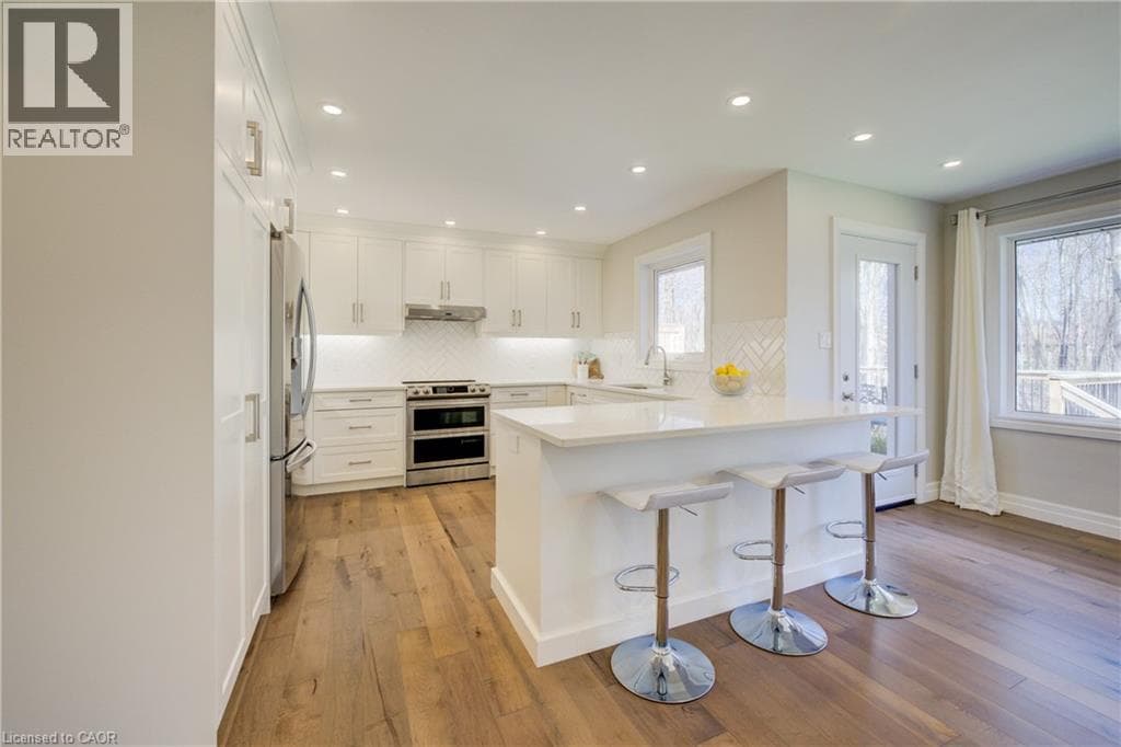439 NORTHLAKE Drive — photo 3