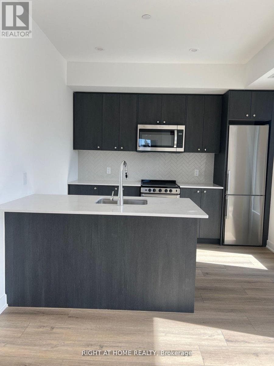 316 - 312 ERB STREET W — photo 1