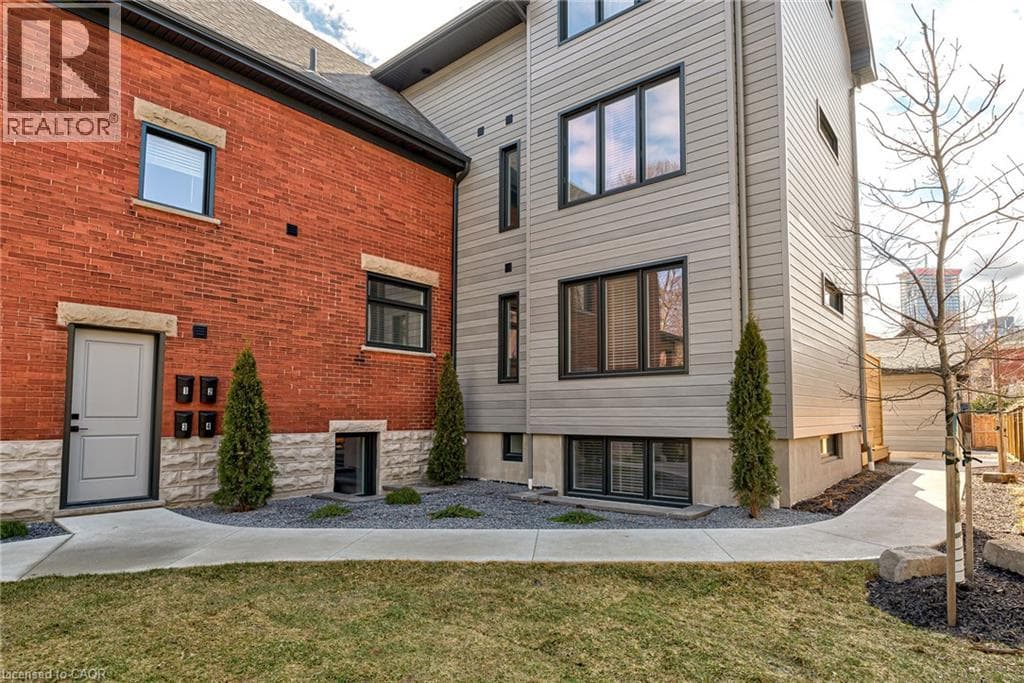 93 LOUISA Street Unit# 2 — photo 3
