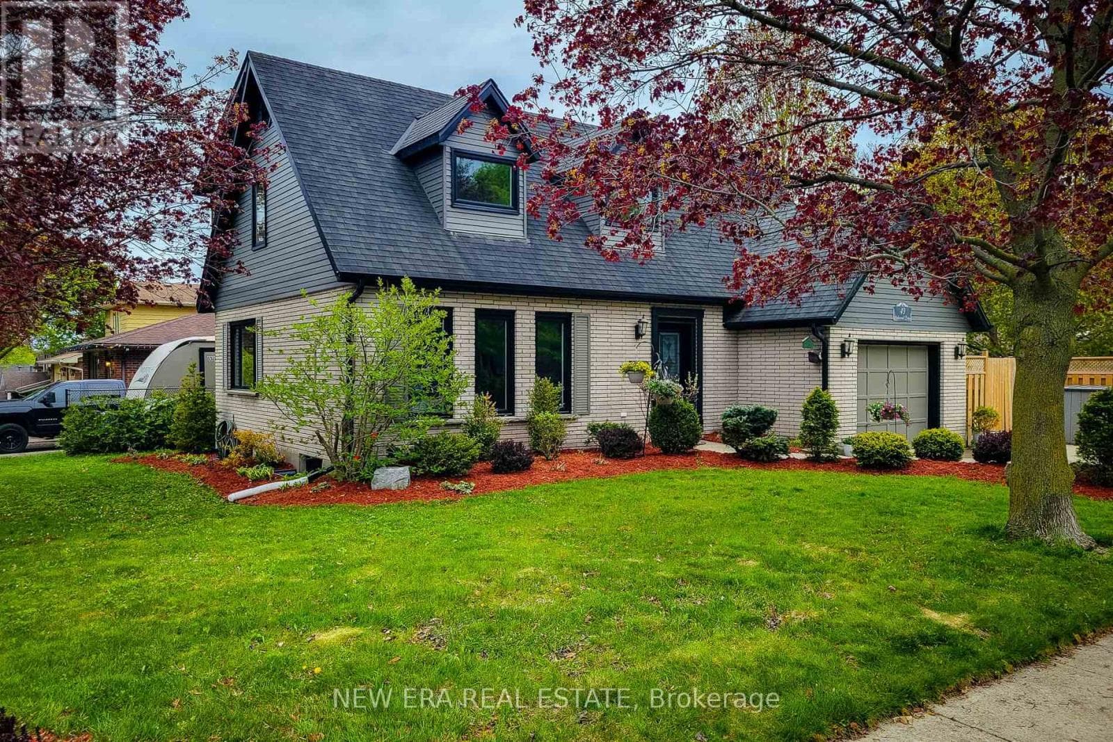 49 ASHWOOD DRIVE — photo 1