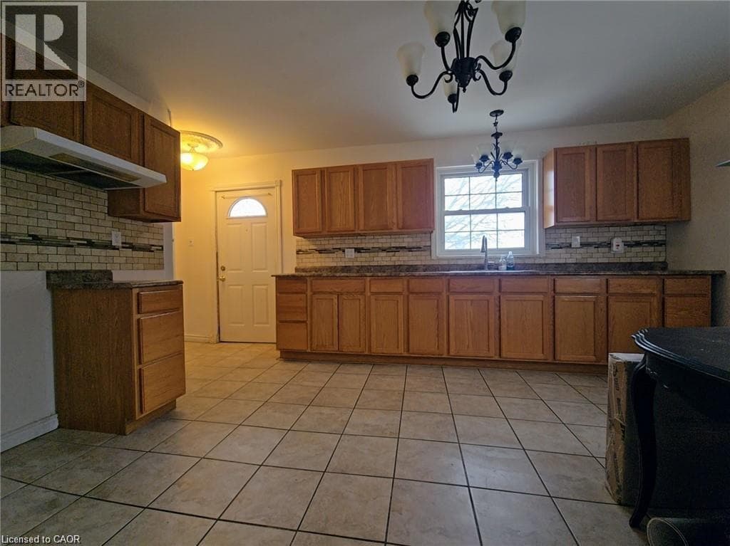 65 BROOKLYNE Road — photo 3