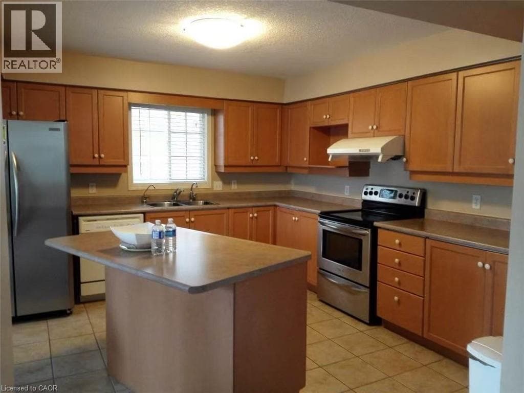 350 HAVENDALE Crescent — photo 2