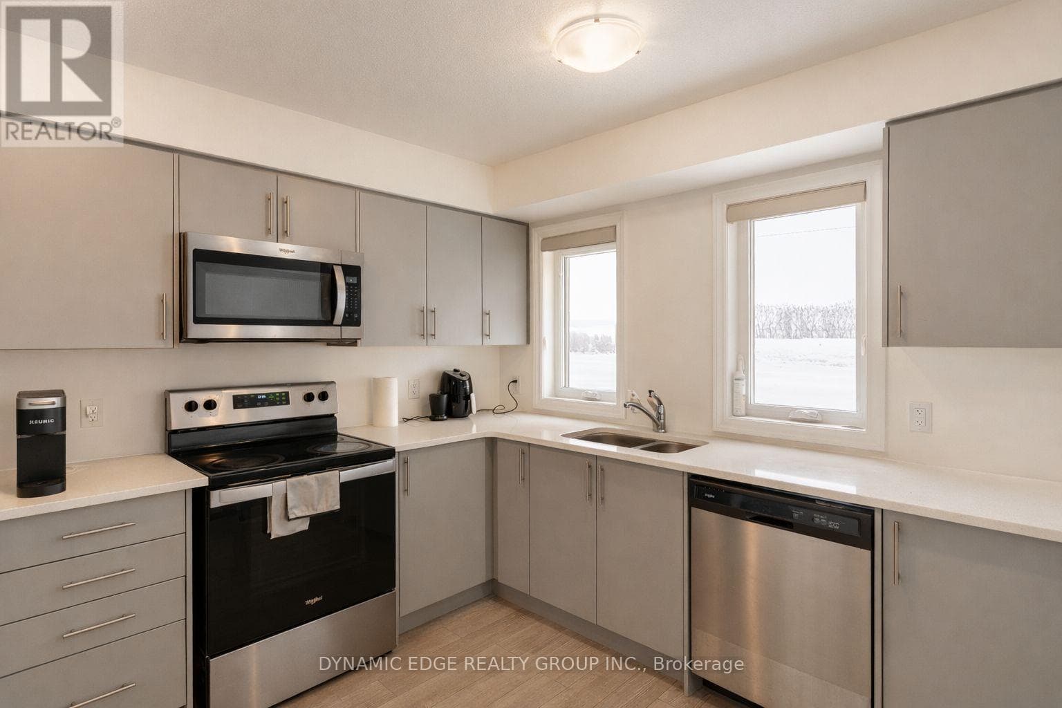 25 - 235 CHAPEL HILL DRIVE — photo 1