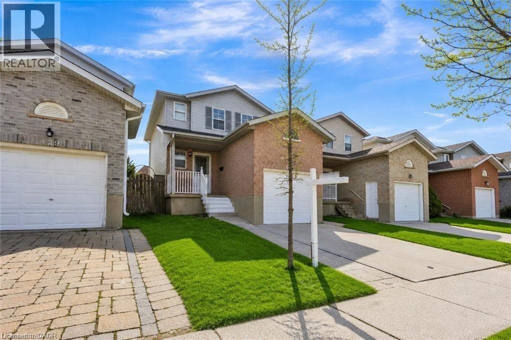 425 ERINBROOK Drive — photo 2