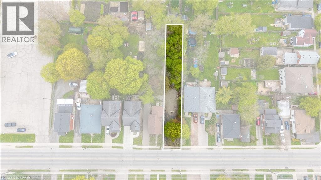 121 ELIZABETH Street — photo 2
