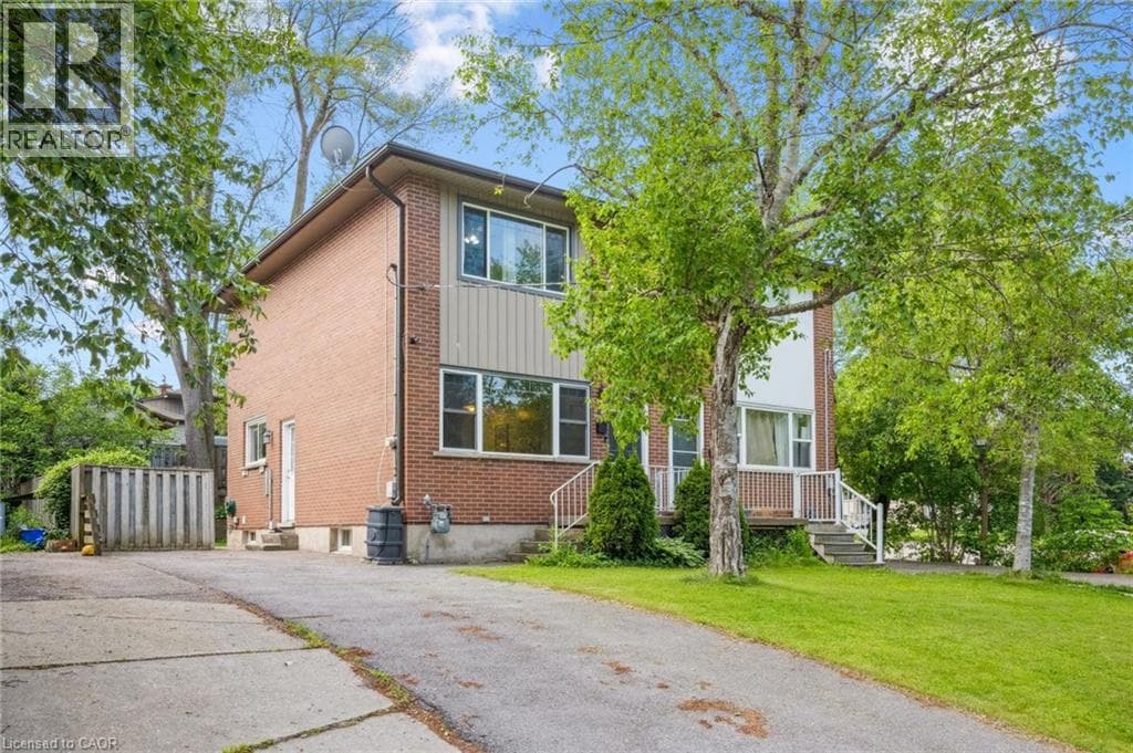 87 BARBARA Crescent — photo 2