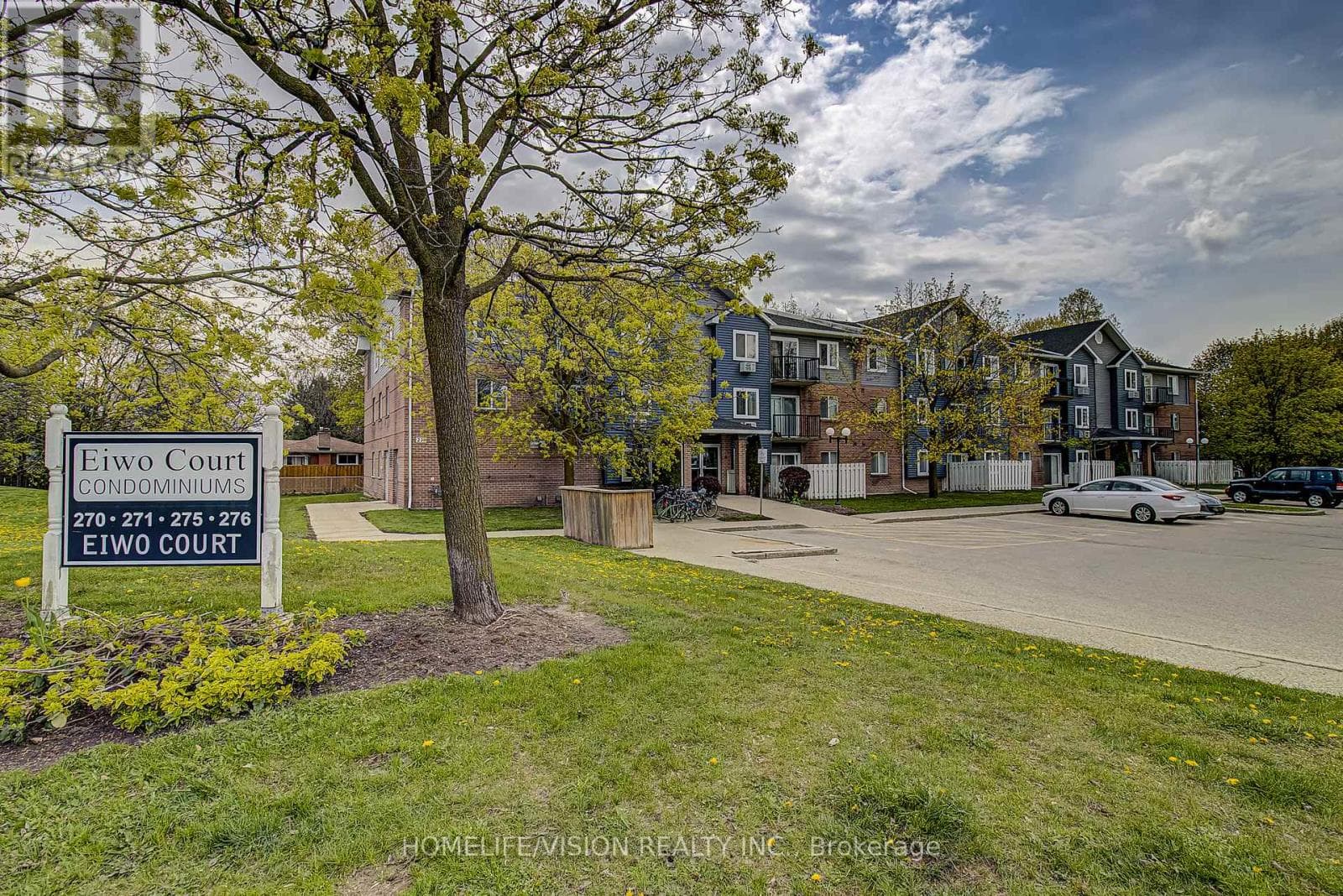 310 - 271 EIWO COURT — photo 3