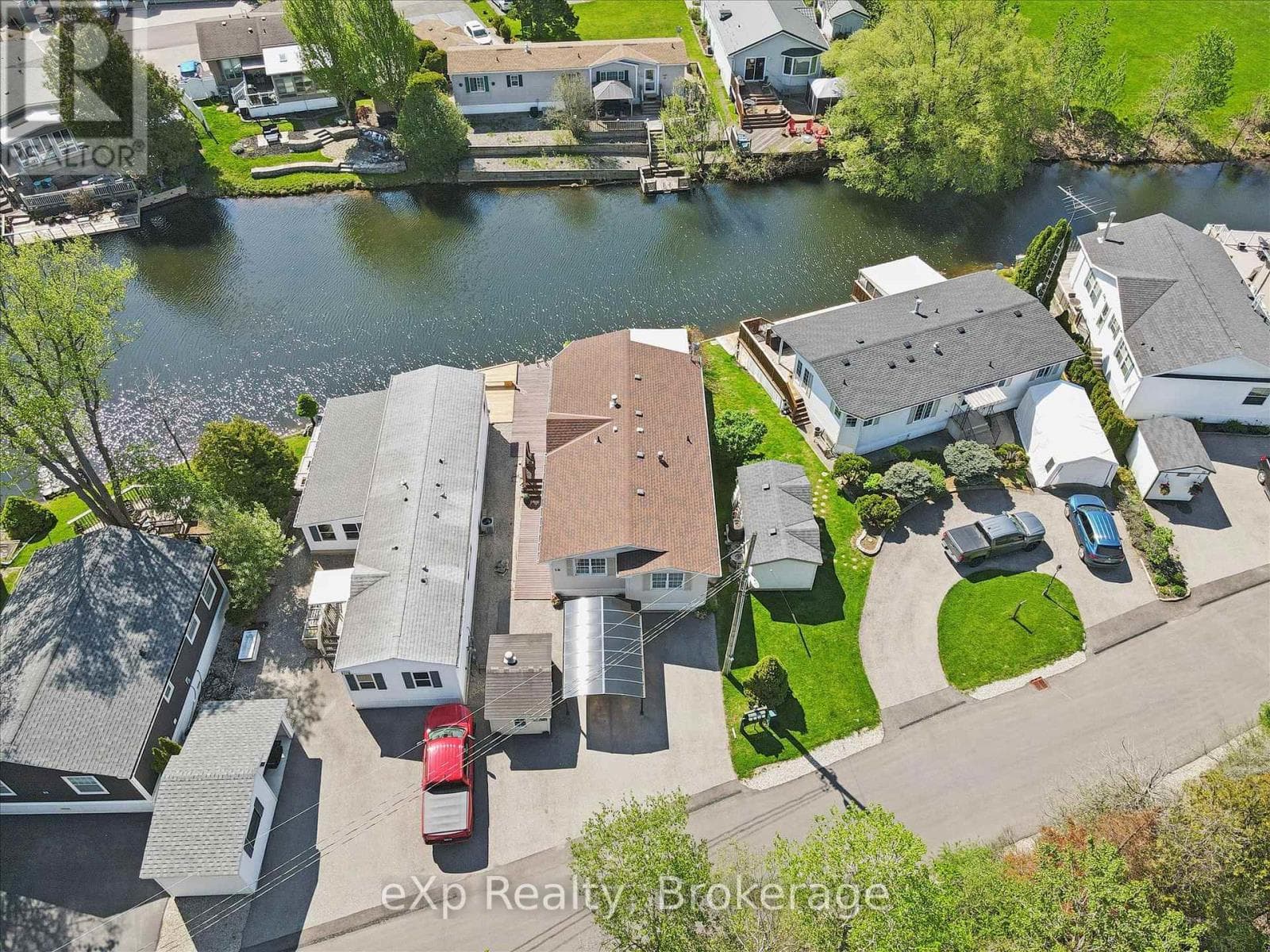 18 JASPER HEIGHTS PRIVATE — photo 3