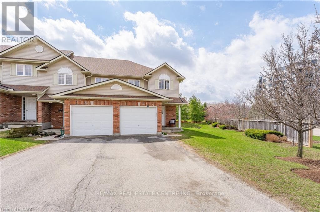 30 FALLOWFIELD DRIVE — photo 2