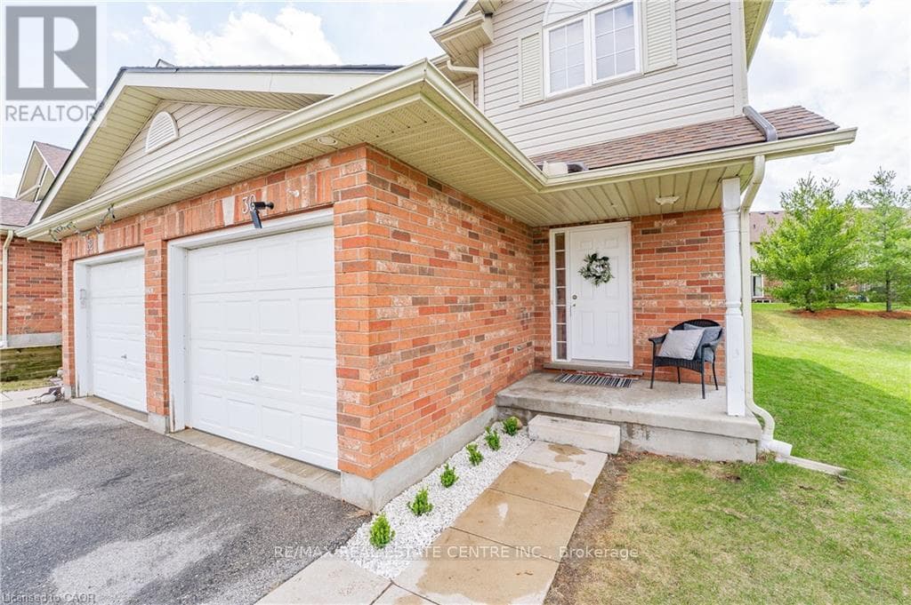 30 FALLOWFIELD DRIVE — photo 3
