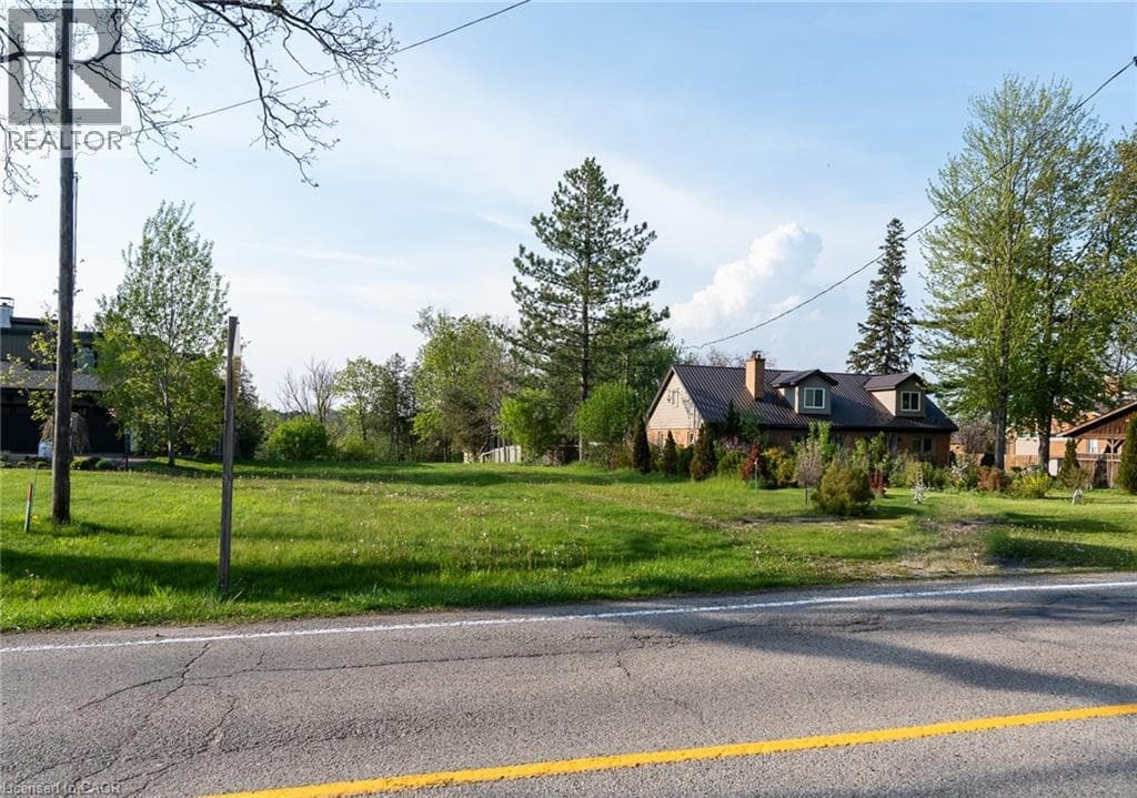 138 RIVERBANK Drive — photo 2