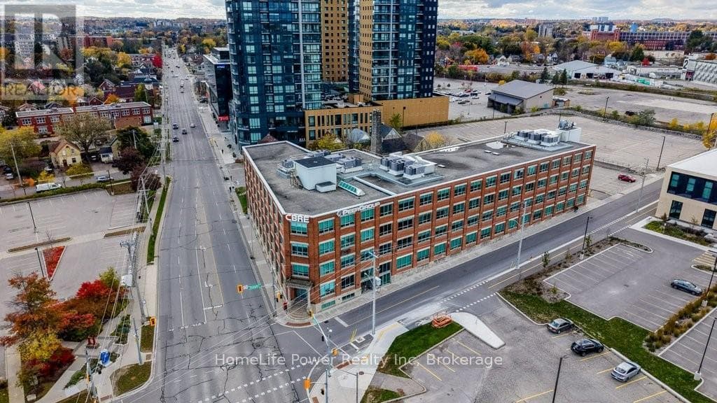 300 - 72 VICTORIA STREET S — photo 1