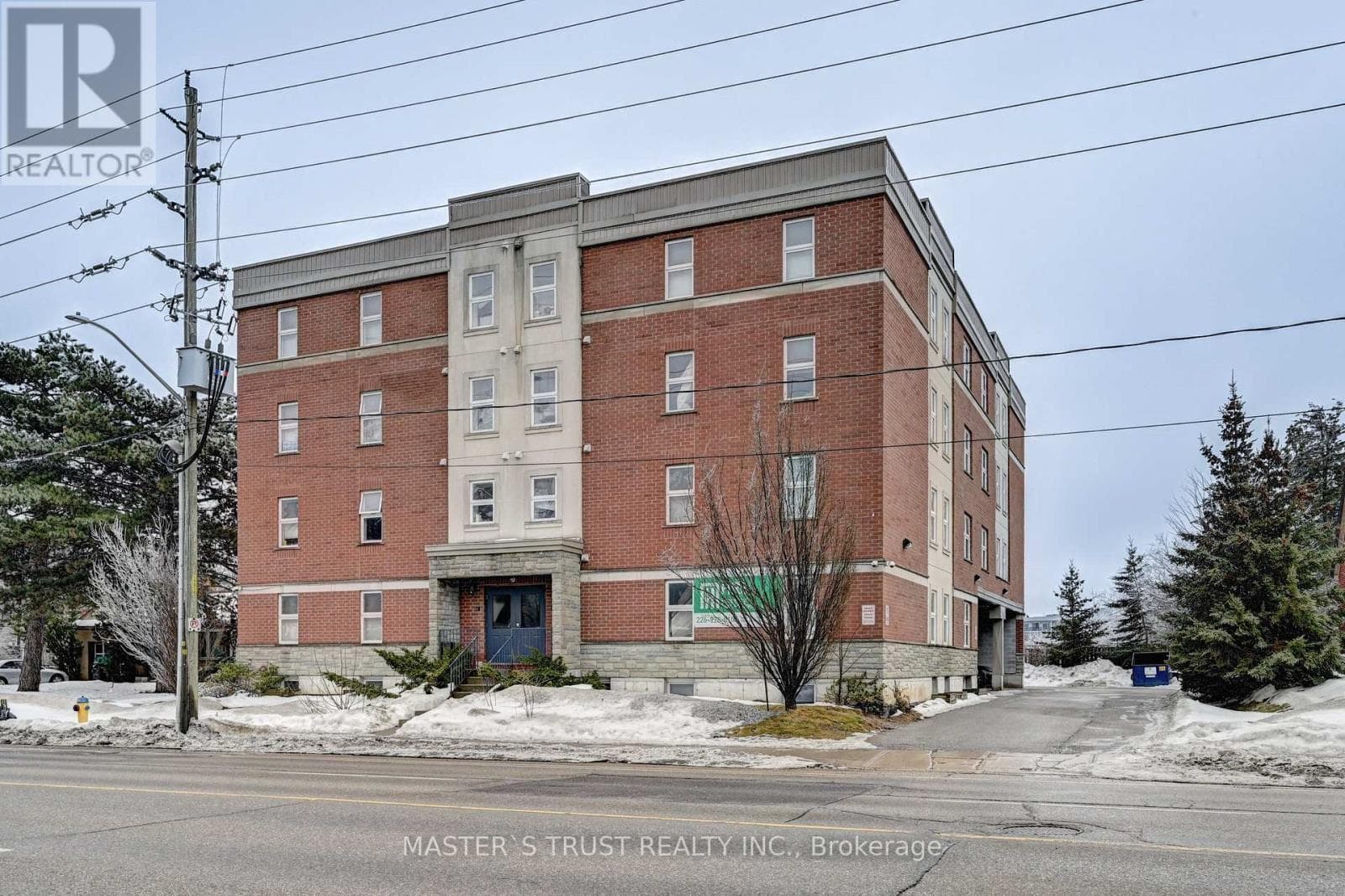 UNIT 12 - 81 COLUMBIA STREET W — photo 2