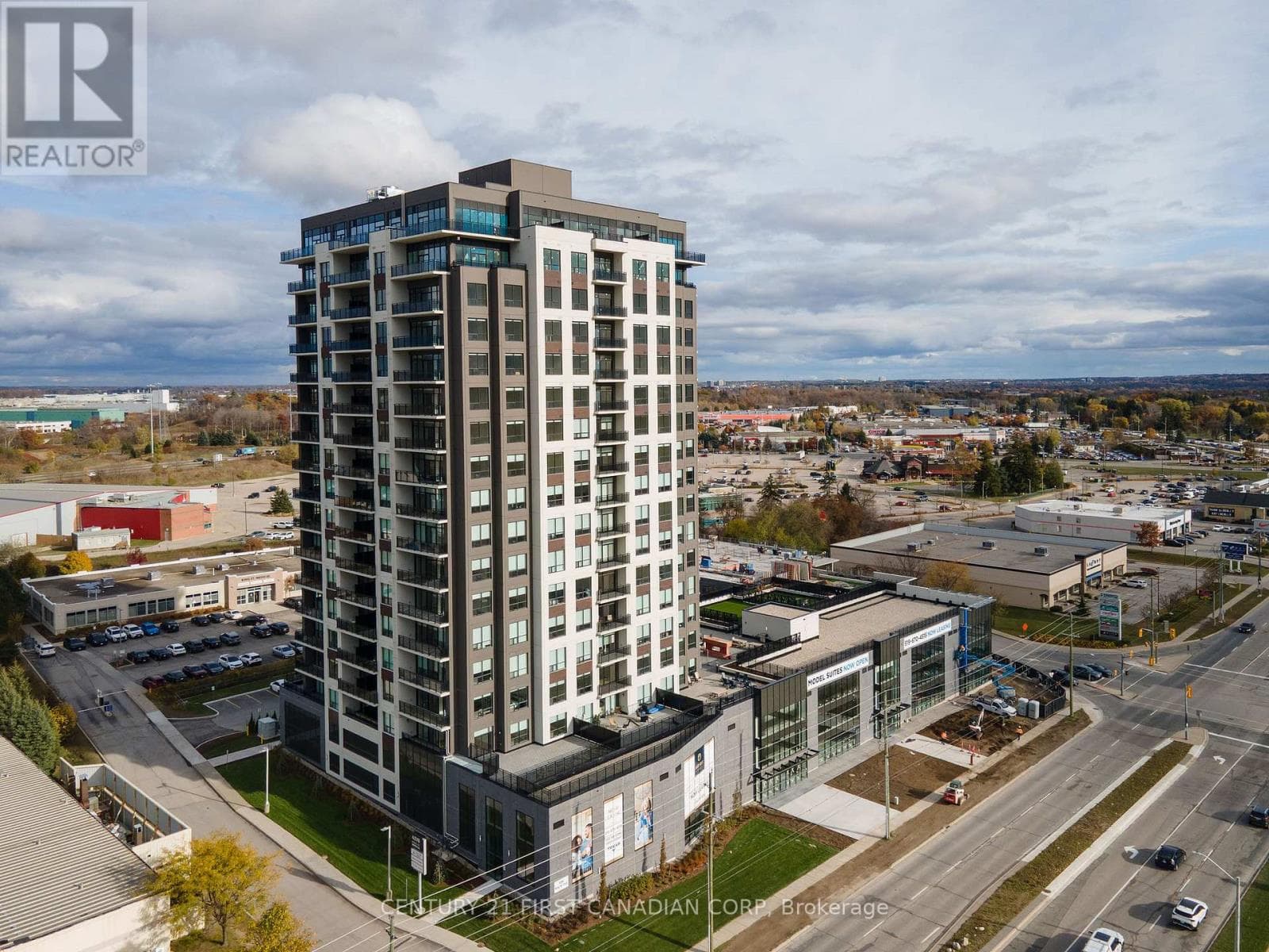 1007 - 4286 KING STREET — photo 1