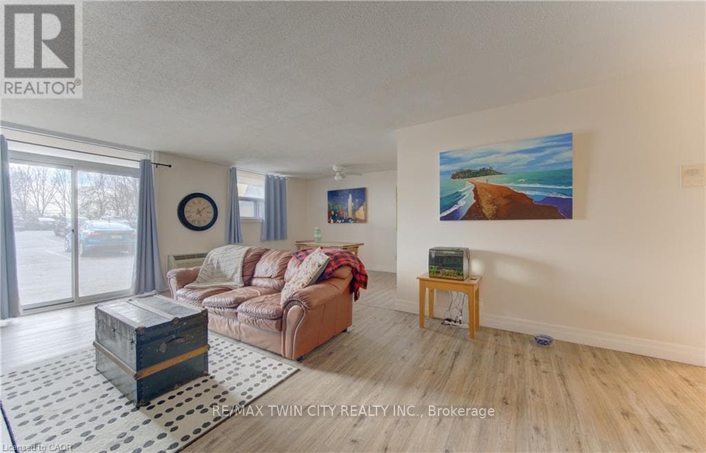 214 - 185 KEHL STREET — photo 2