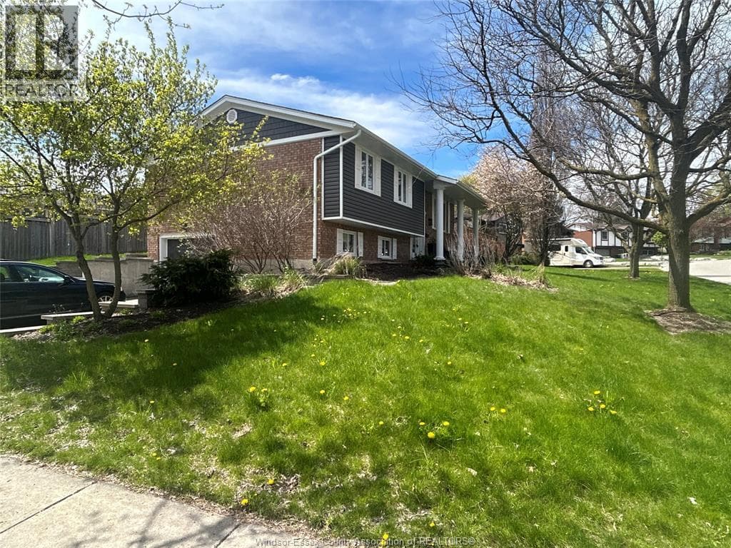 1 SUNSET PLACE — photo 2