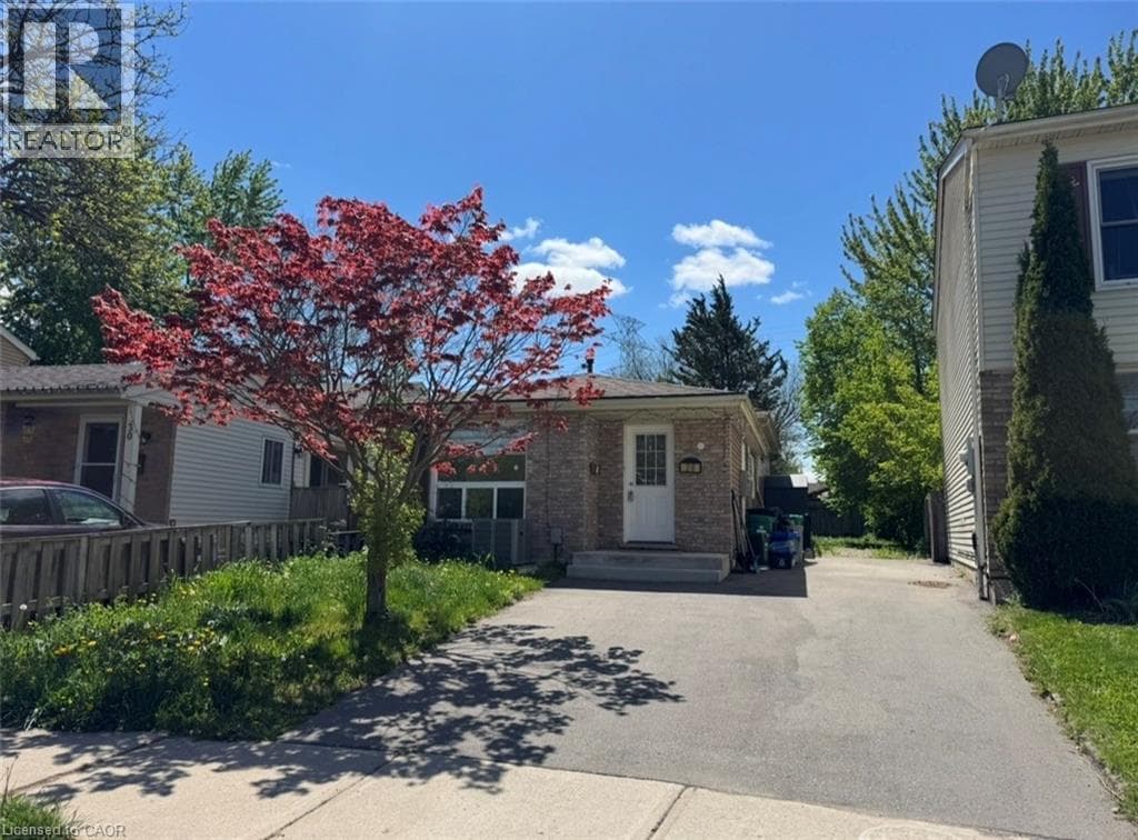 28 TIMBERLANE Crescent Unit# UPPER — photo 2