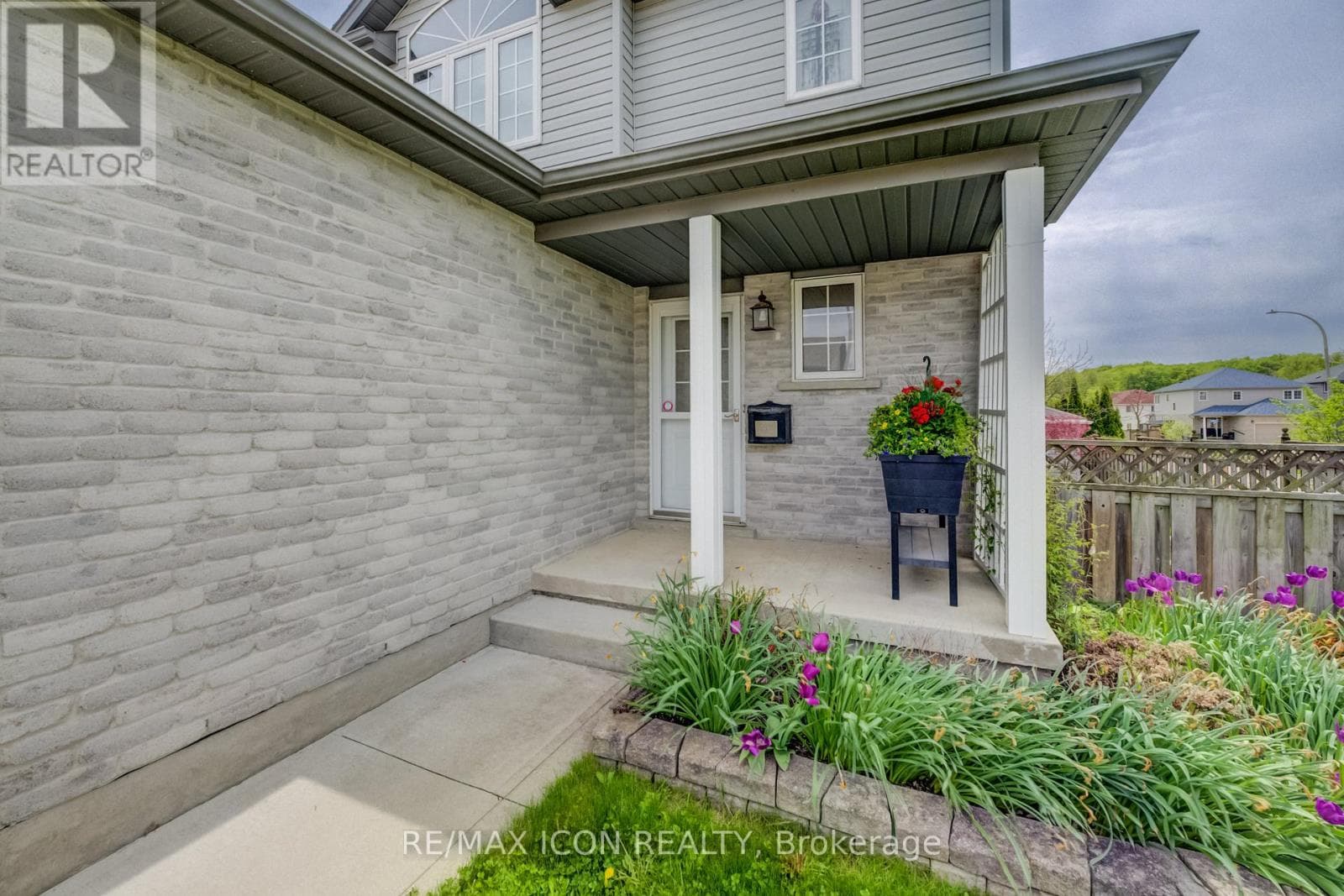 124 PROSPERITY DRIVE — photo 3