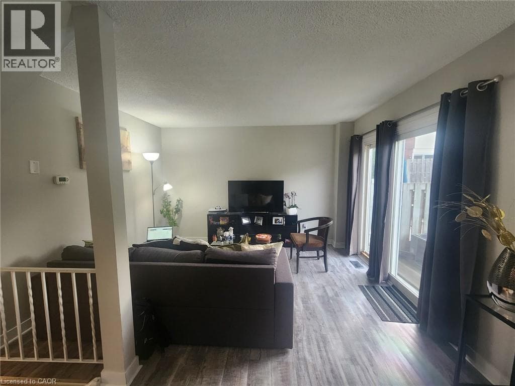 135 CHALMERS Street S Unit# 72 — photo 3
