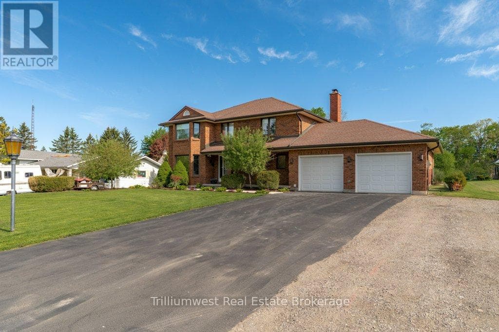 32 SUNSET DRIVE — photo 3