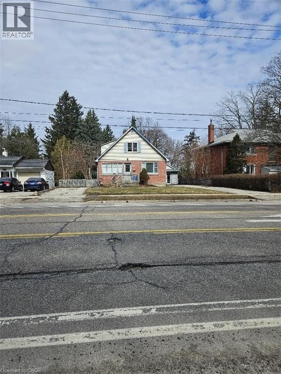 1154 QUEENS Boulevard — photo 2