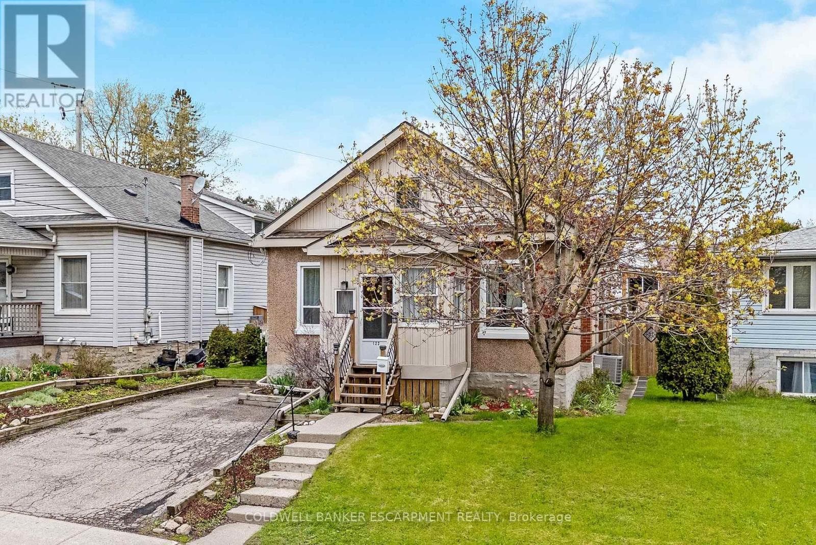 122 CEDAR STREET — photo 3