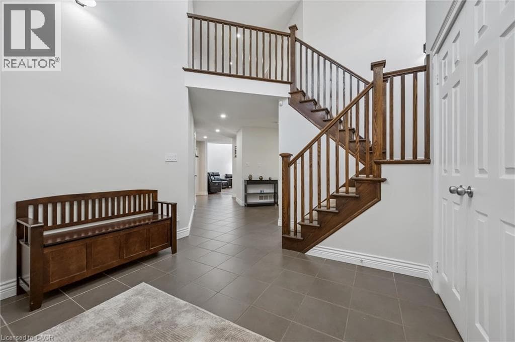 114 ISAAC SHANTZ Drive — photo 3