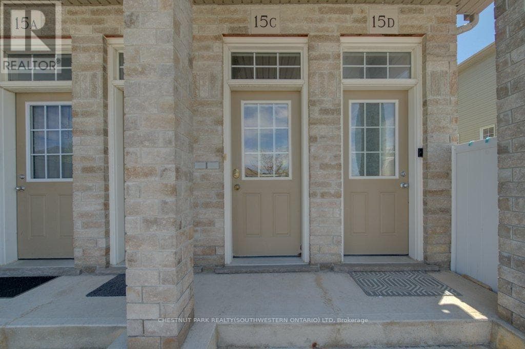 15C - 240 WESTMEADOW DRIVE — photo 3