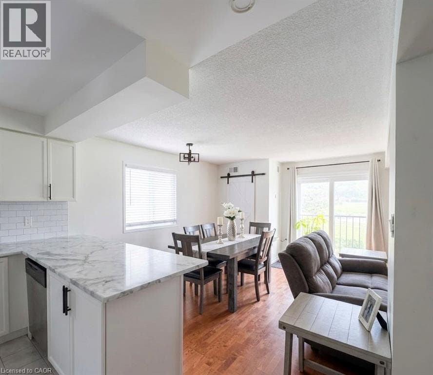 458 JANEFIELD Avenue Unit# 126 — photo 2