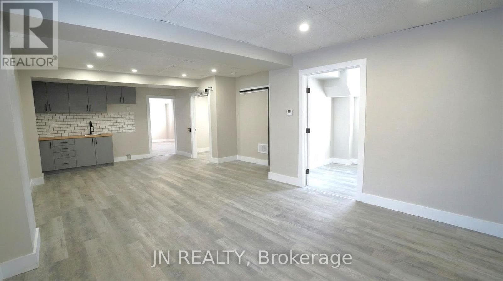 UNIT 1 - 39 SHADE STREET — photo 3