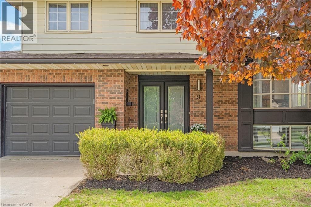 9 HIGH CREST Lane W — photo 3