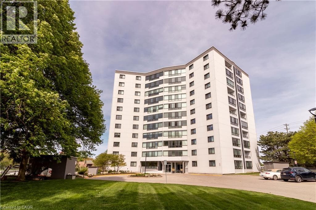 250 GLENRIDGE Drive Unit# 401 — photo 1