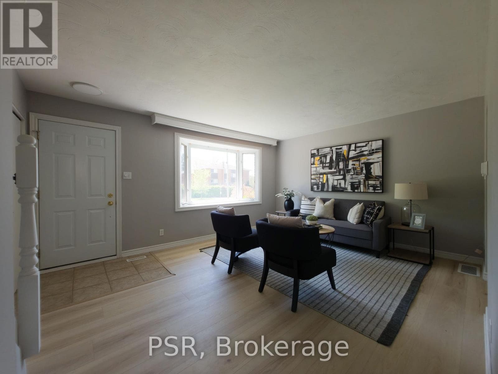 11 ELMSDALE DRIVE — photo 2