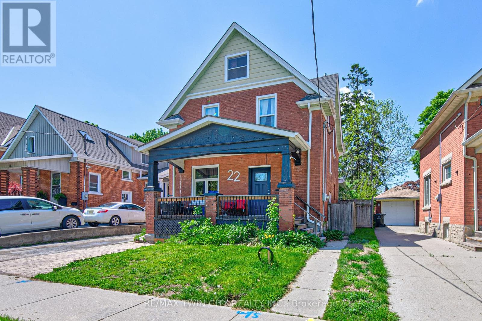 22 HERLAN AVENUE — photo 3