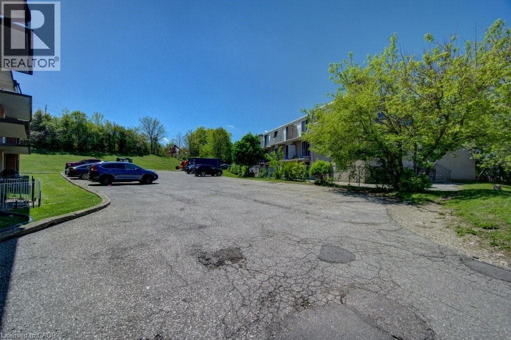 267 CLYDE Road Unit# 12 — photo 3