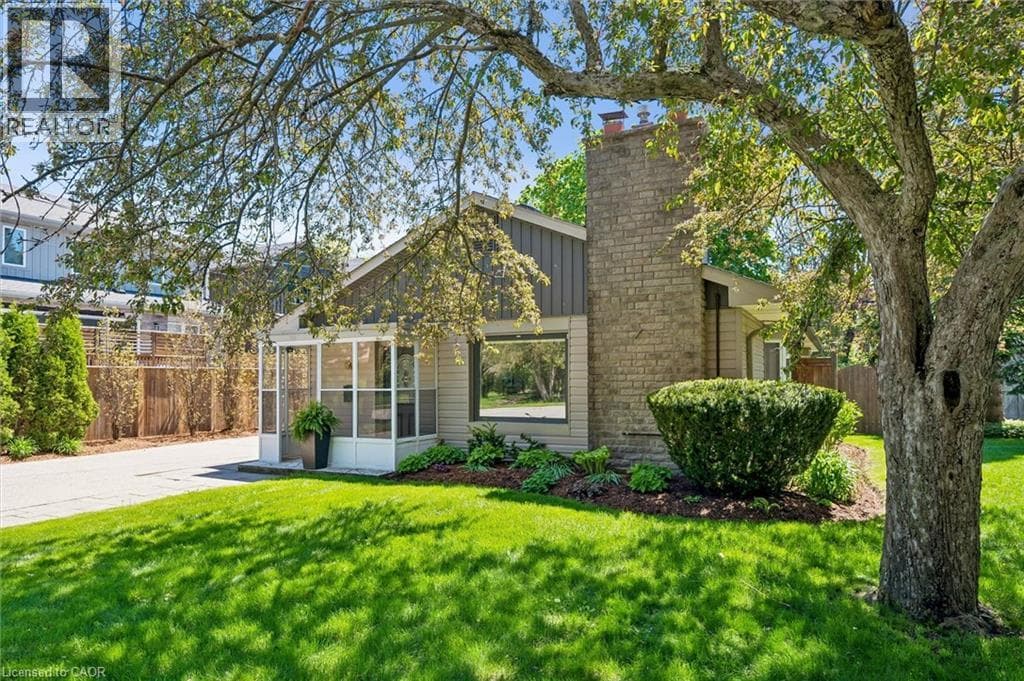 90 DEAN Avenue — photo 3